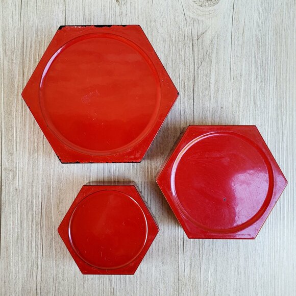 Interpur Trinket Boxes w Hand-Painted Bamboo Red Hexagonal Nesting Set of 3 - Picture 4 of 10